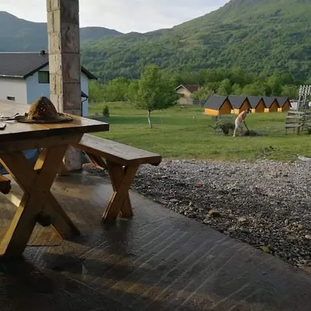 Camp Maglic * Тьентиште