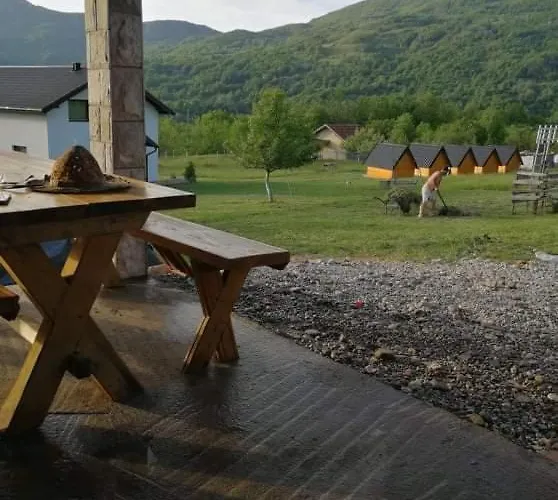 Camp Maglic * Tjentiste